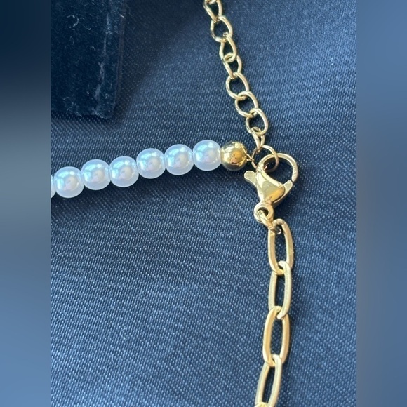 🔥NWOT 18k G Plating Stainless Stl Necklace Waterproof/Tarnish-Free faux pearls - Picture 3 of 4